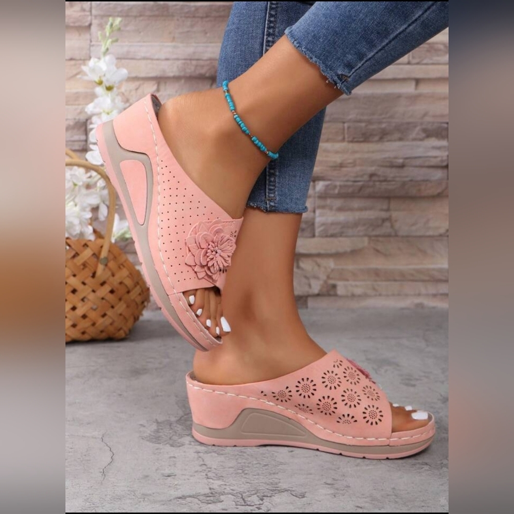Women Pink Wedges - Picture 5 of 8